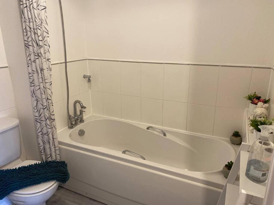 Lovely 2Nd Floor 2 Bed Flat Sleeps 4 Doncaster Exteriör bild